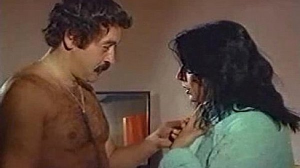 Vintage Turkish Hairy Pussy: Zerrin Egeliler’s Natural Bush Scene
